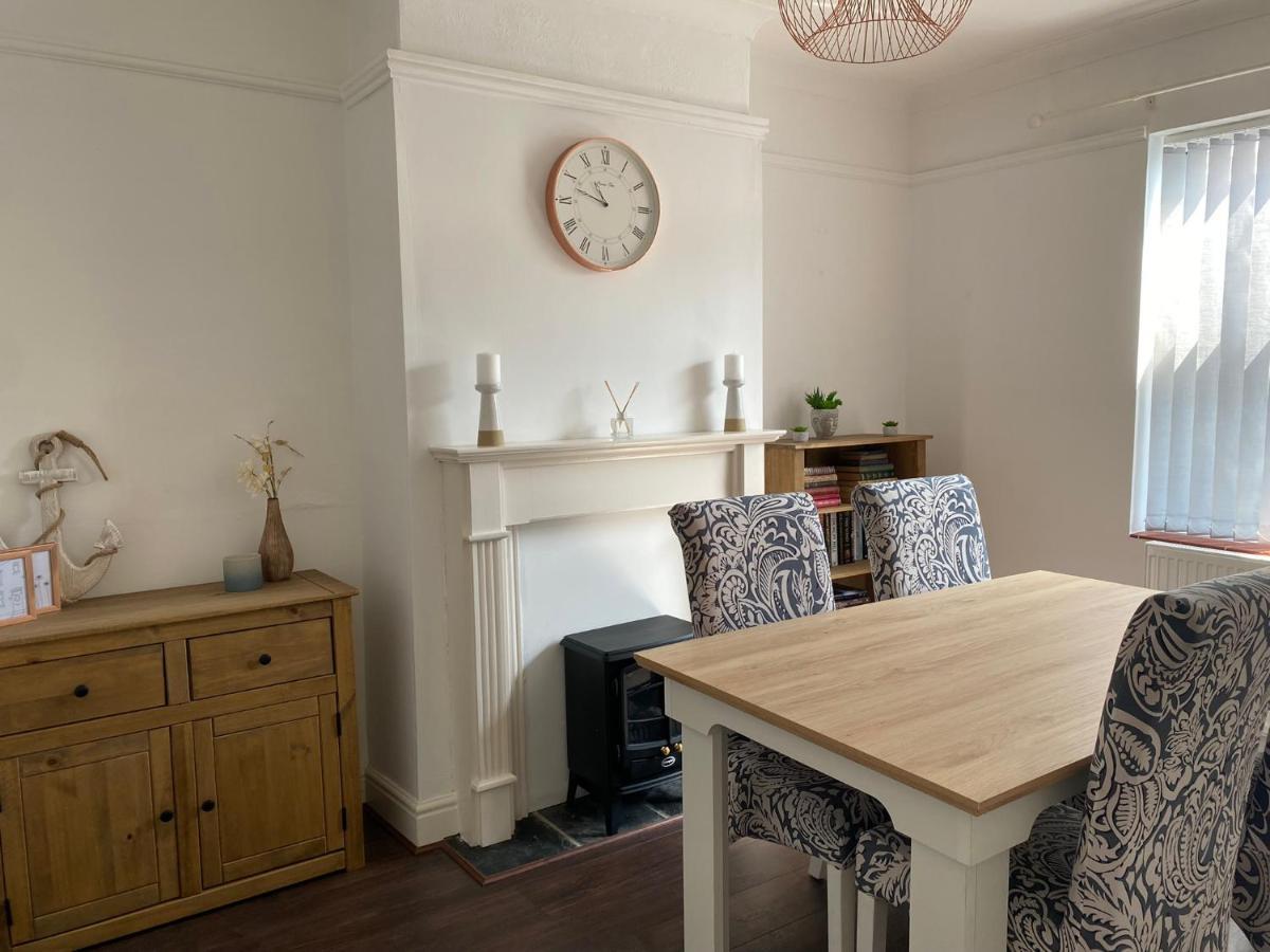 Ivy Coastal Cottage Caister-on-Sea Exterior photo